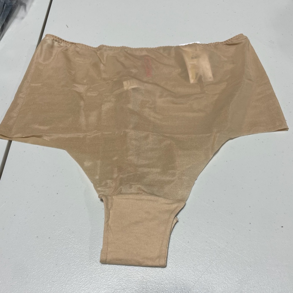 NWT Spanx Hipster Undies Nude Size 3X